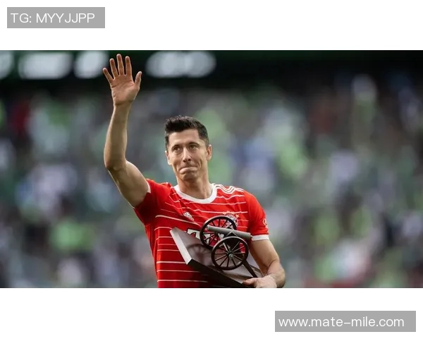 莱万回归旧主赛场遭拜仁球迷嘘声四起引发热议